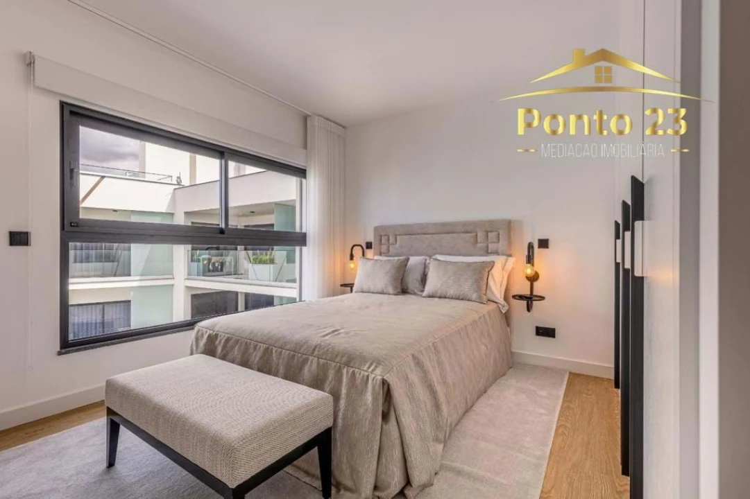 Apartamento T5 para Venda em São Martinho Foto 18