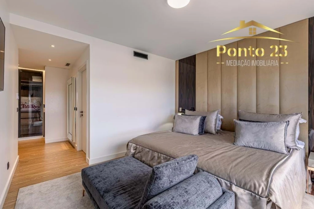 Apartamento T5 para Venda em São Martinho Foto 33