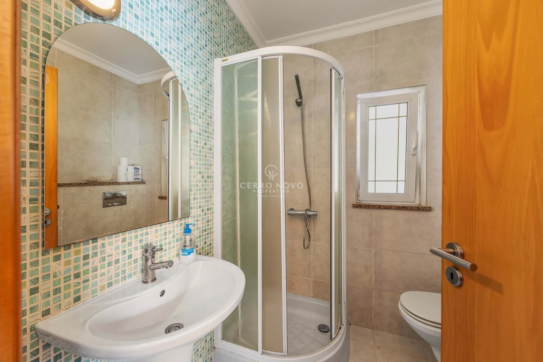 Moradia T3 para Venda em Ferreiras Foto 14