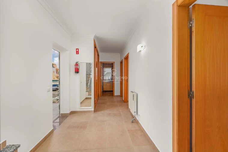 Moradia T3 para Venda em Ferreiras Foto 16