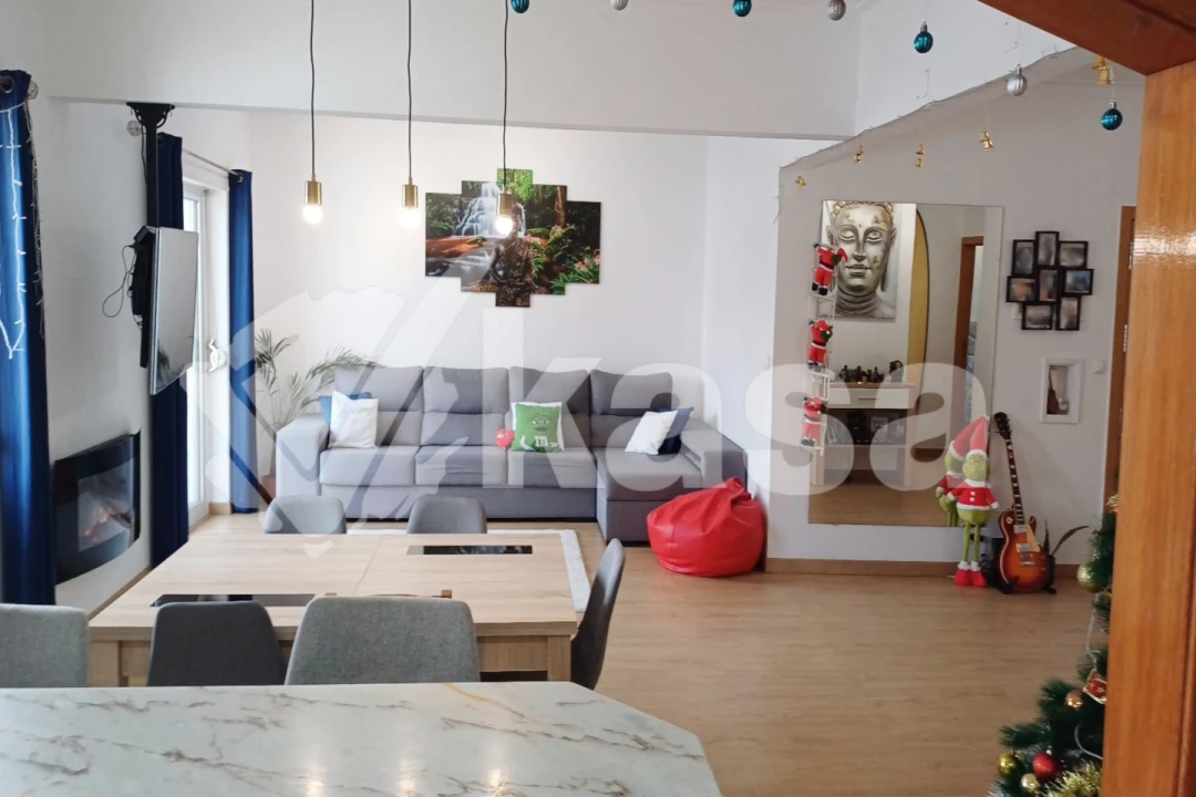 Apartamento T3 para Venda em Laranjeiro e Feijó Foto 4