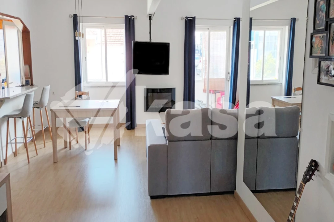 Apartamento T3 para Venda em Laranjeiro e Feijó Foto 7