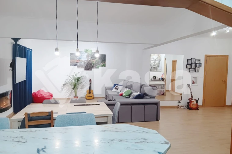 Apartamento T3 para Venda em Laranjeiro e Feijó Foto 5