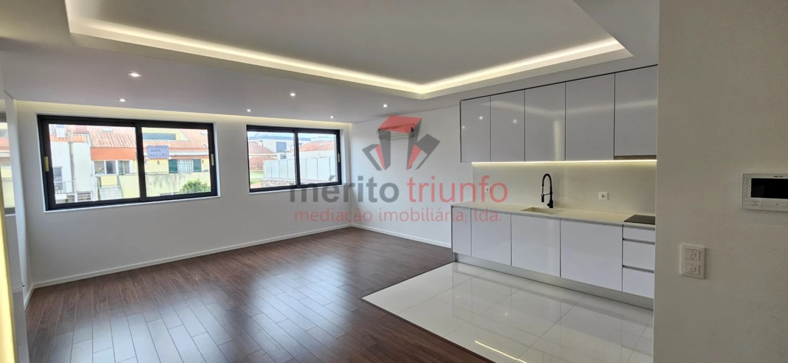Apartamento T3 para Venda em Ramalde Foto 1