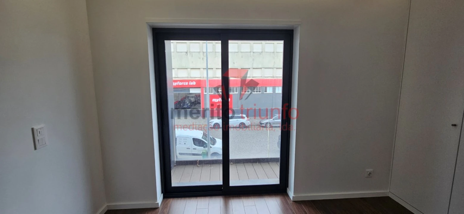 Apartamento T3 para Venda em Ramalde Foto 11