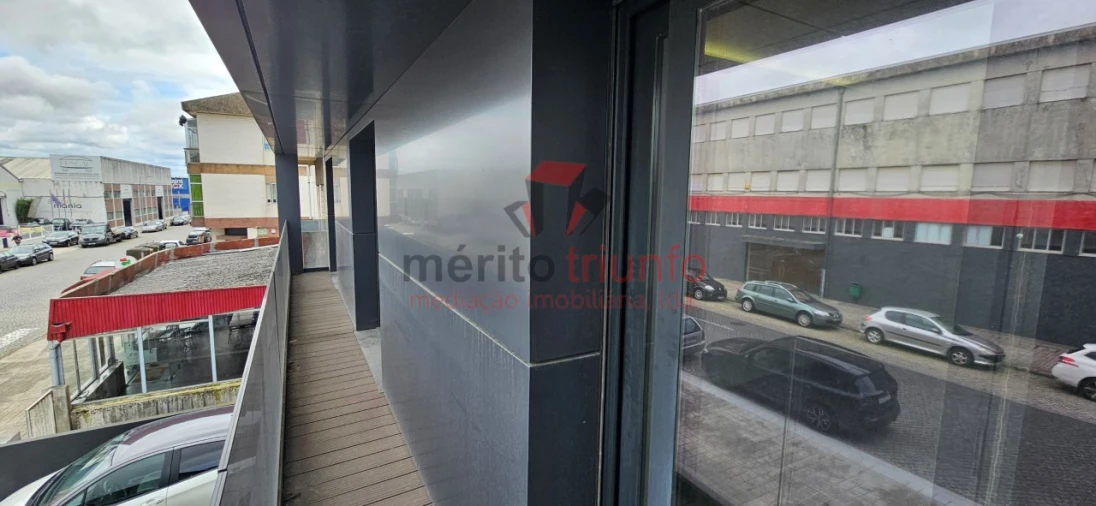 Apartamento T3 para Venda em Ramalde Foto 13