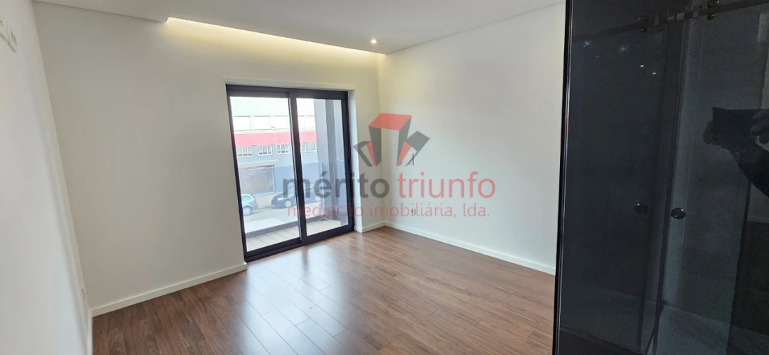 Apartamento T3 para Venda em Ramalde Foto 25