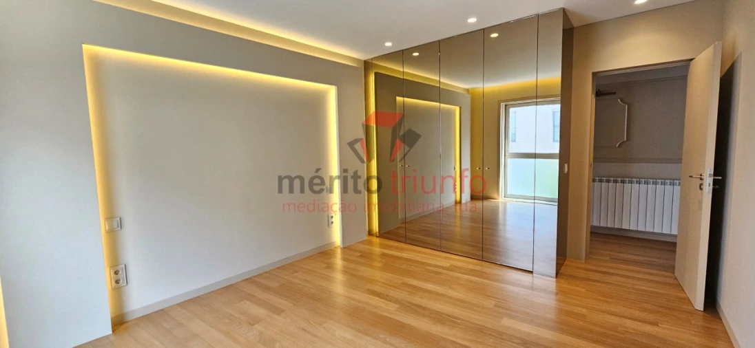 Apartamento T4 para Venda em Vila do Conde Foto 19