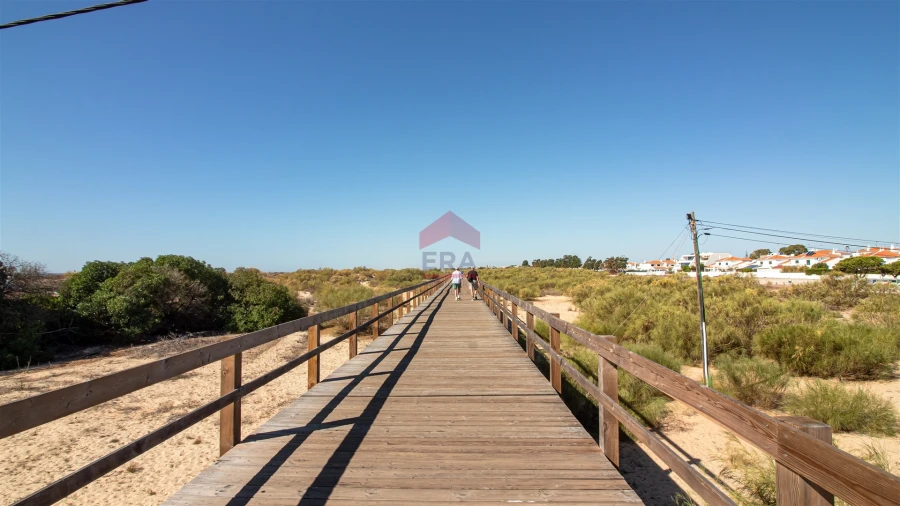 Moradia T3 para Venda em Altura Foto 27