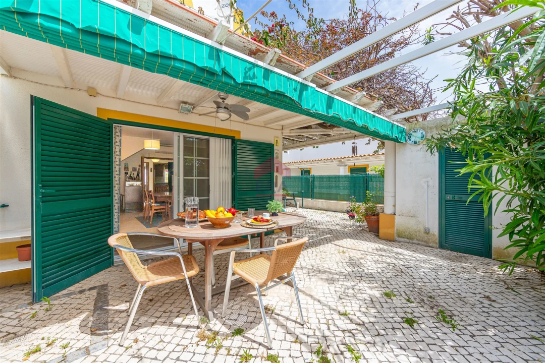 Moradia T3 para Venda em Altura Foto 3