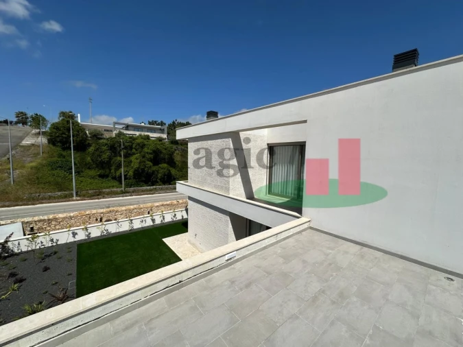 Moradia T3 para Venda em Rio Maior Foto 48