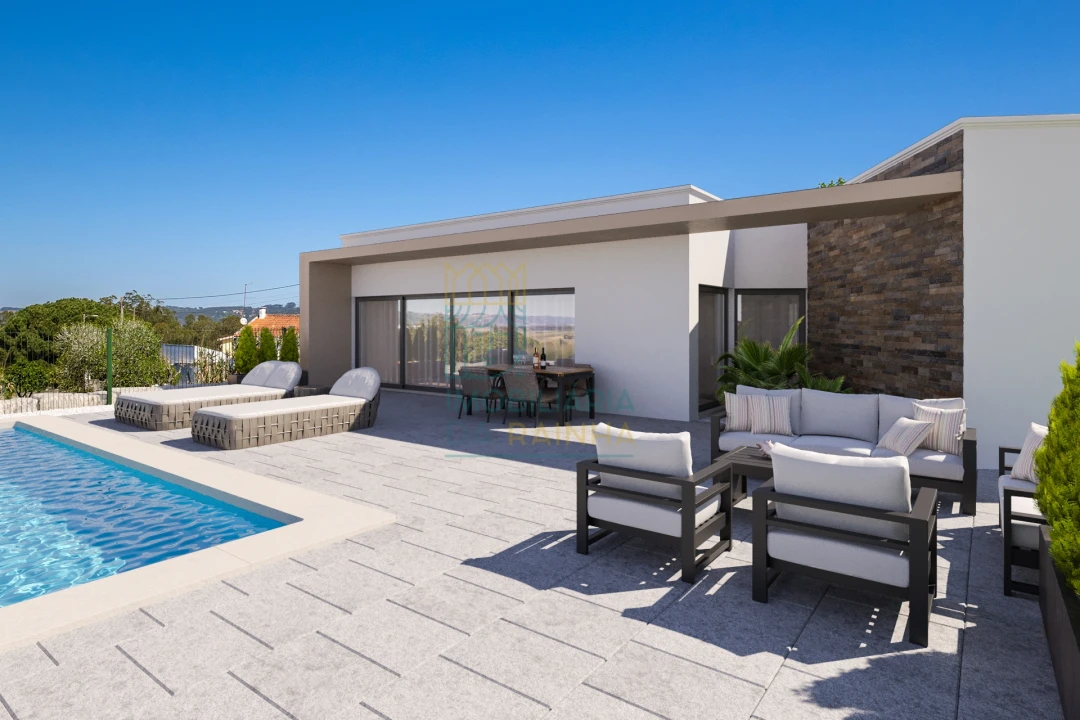 Moradia T4 para Venda em Tornada e Salir do Porto Foto 1