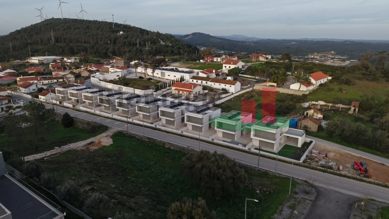Moradia T3 para Venda em Rio Maior Foto 69