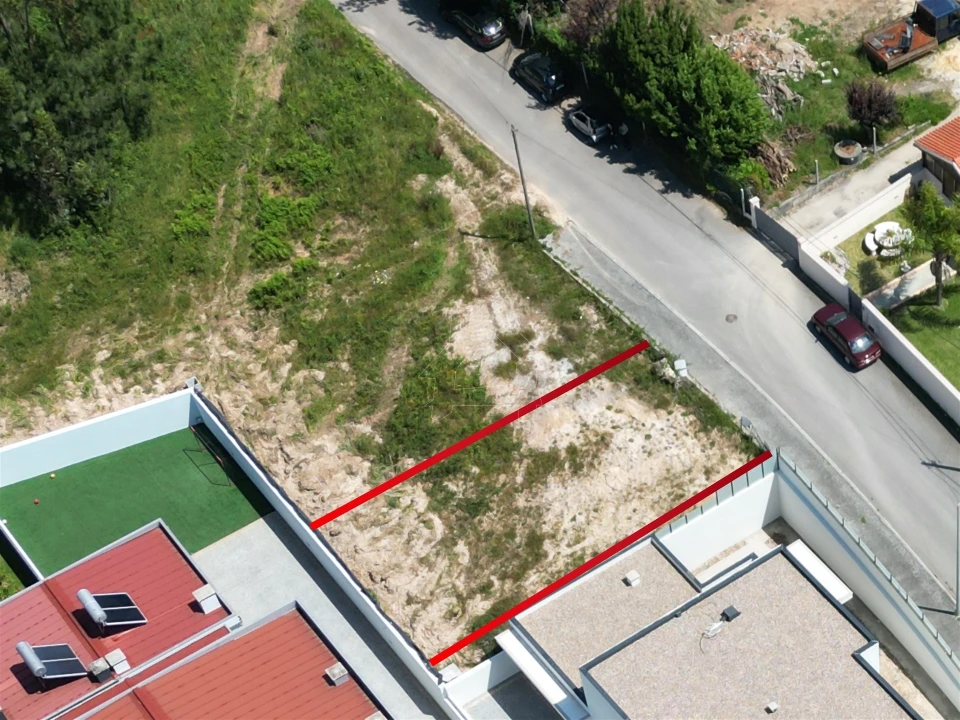 Terreno para Venda em Santa Maria da Feira, Travanca, Sanfins e Espargo Foto 1