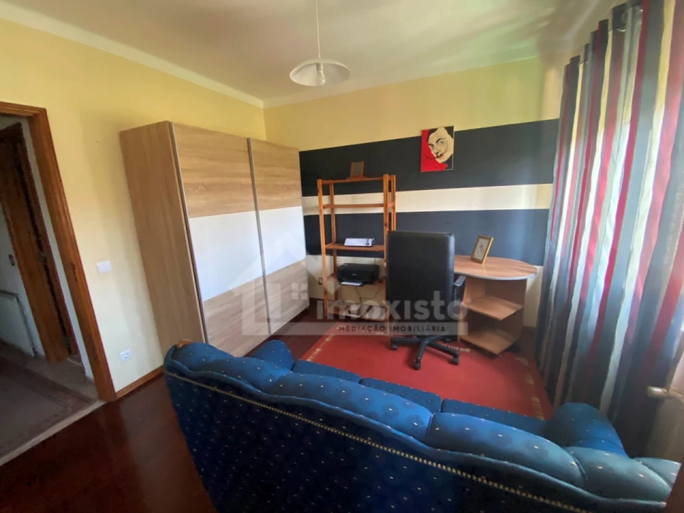 Moradia T5 para Venda em Avelar Foto 11