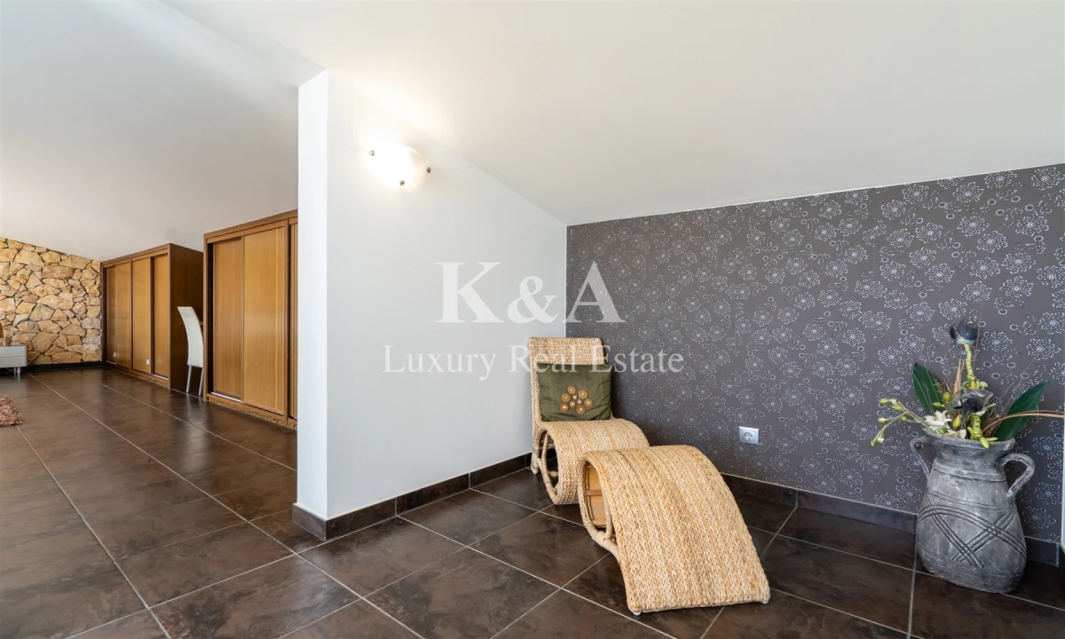 Moradia T6 para Venda em Almancil Foto 13