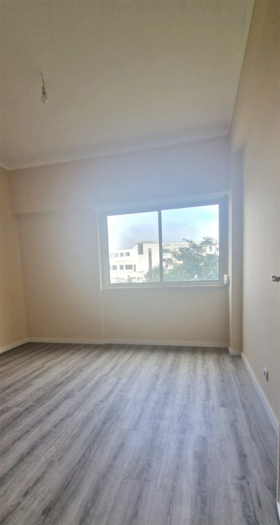 Apartamento T3 para Arrendamento em Póvoa de Santo Adrião e Olival Basto Foto 22