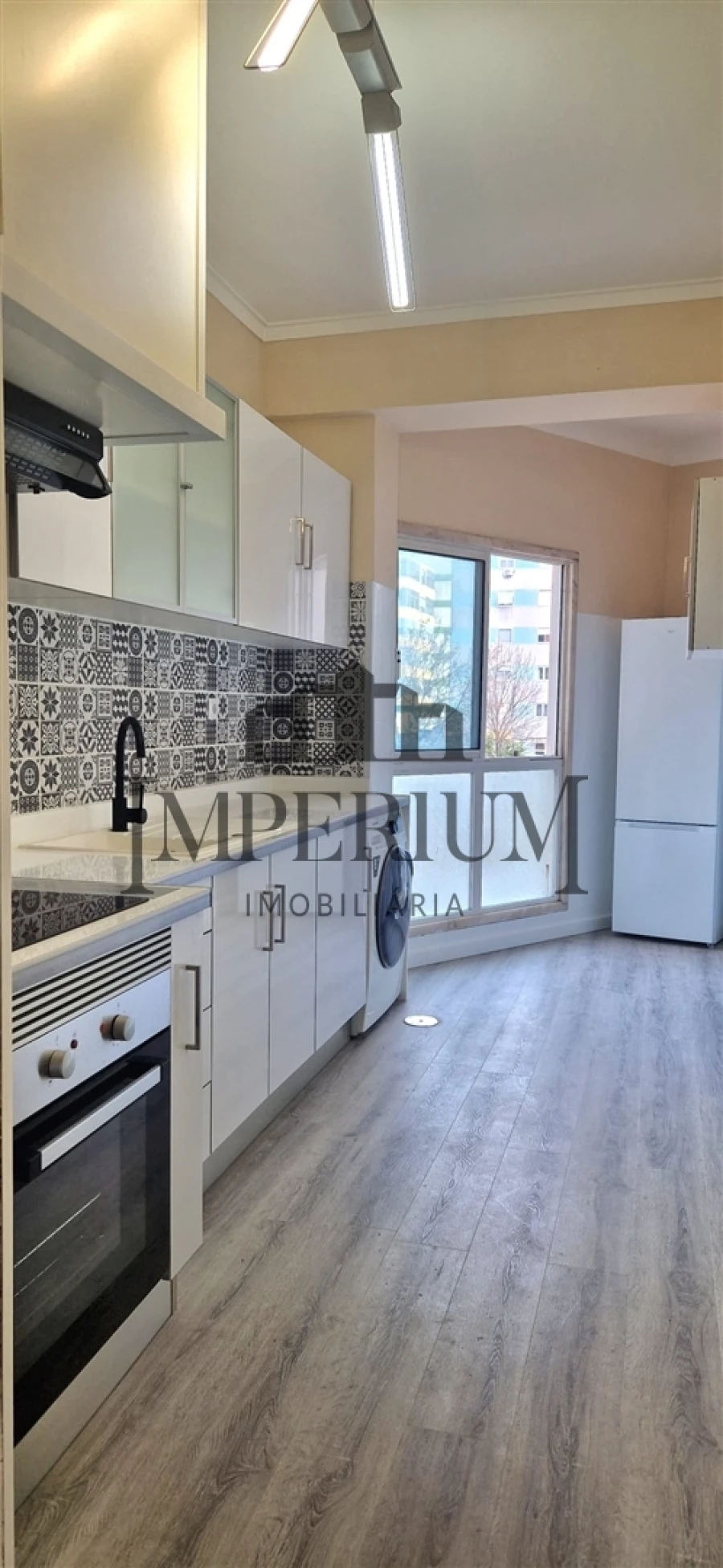 Apartamento T3 para Arrendamento em Póvoa de Santo Adrião e Olival Basto Foto 1