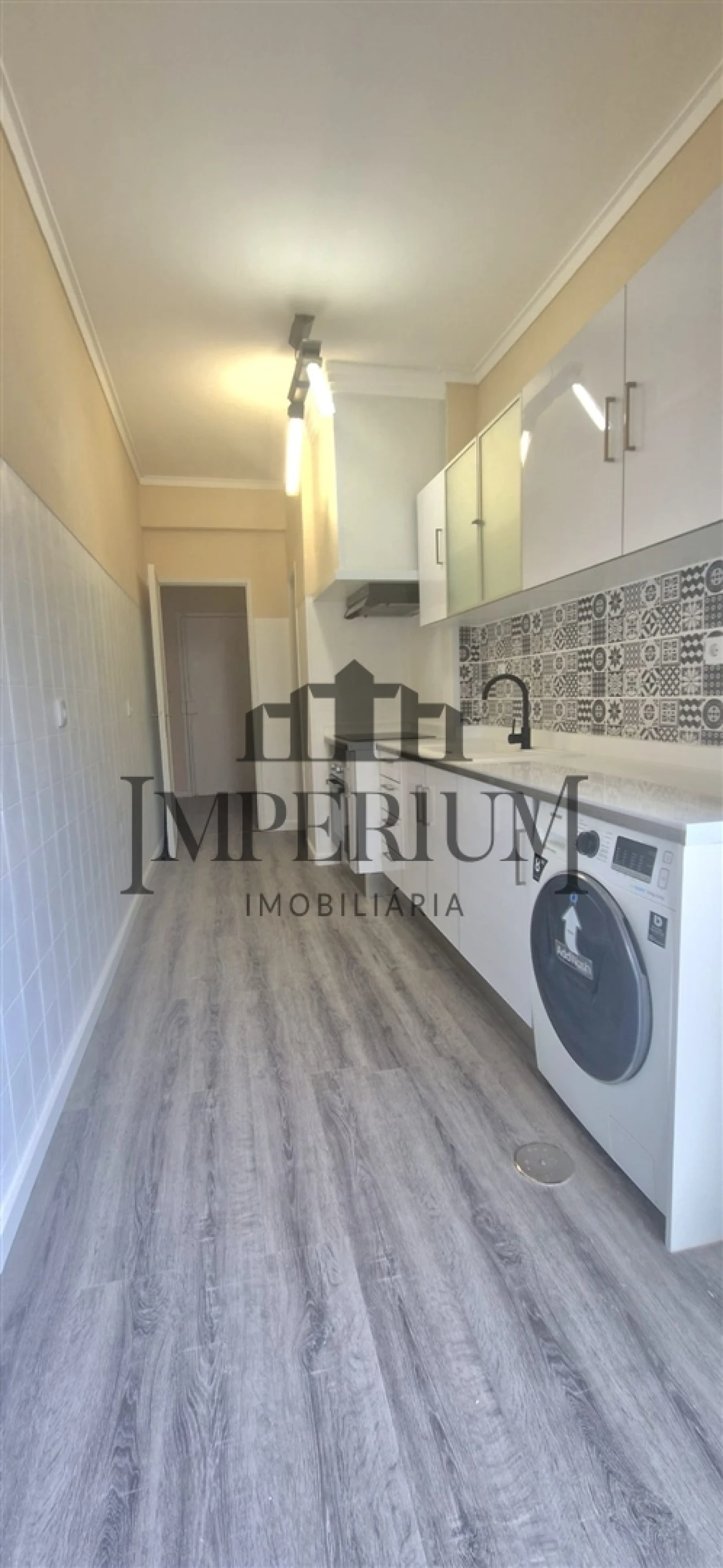 Apartamento T3 para Arrendamento em Póvoa de Santo Adrião e Olival Basto Foto 5