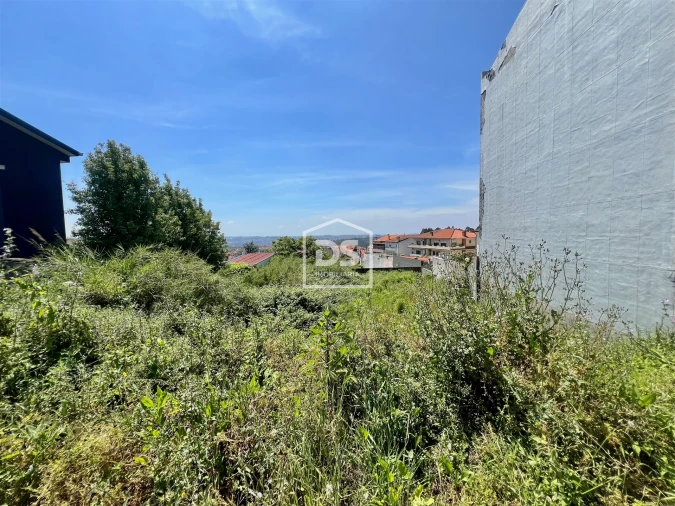 Terreno para Venda em Baguim do Monte (Rio Tinto) Foto 3