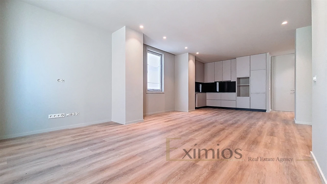 Apartamento T3 para Venda em Póvoa de Varzim, Beiriz e Argivai Foto 1