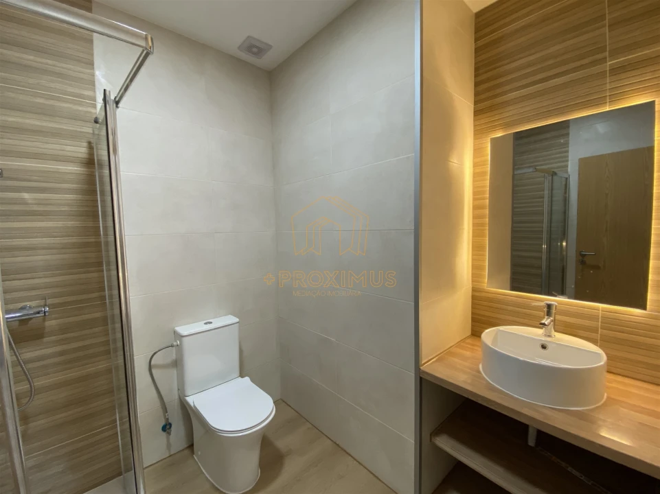 Moradia T2 para Venda em Maiorca Foto 21