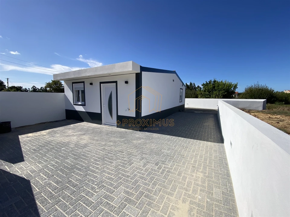 Moradia T2 para Venda em Maiorca Foto 3