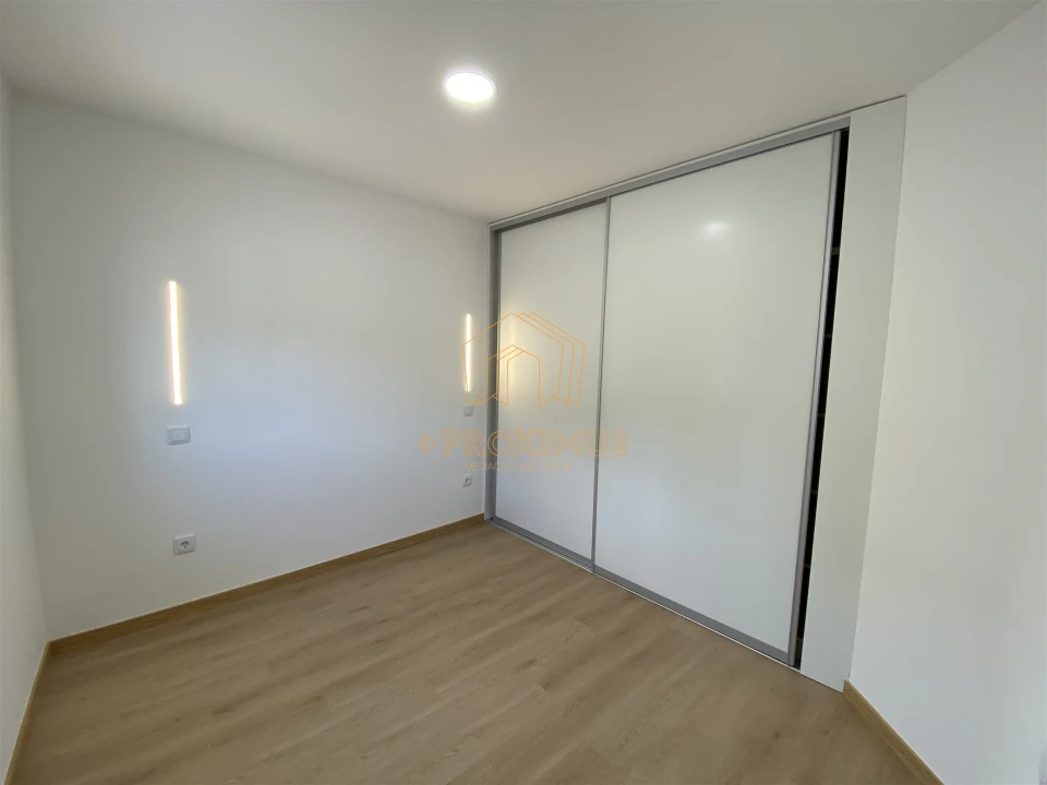 Moradia T2 para Venda em Maiorca Foto 25