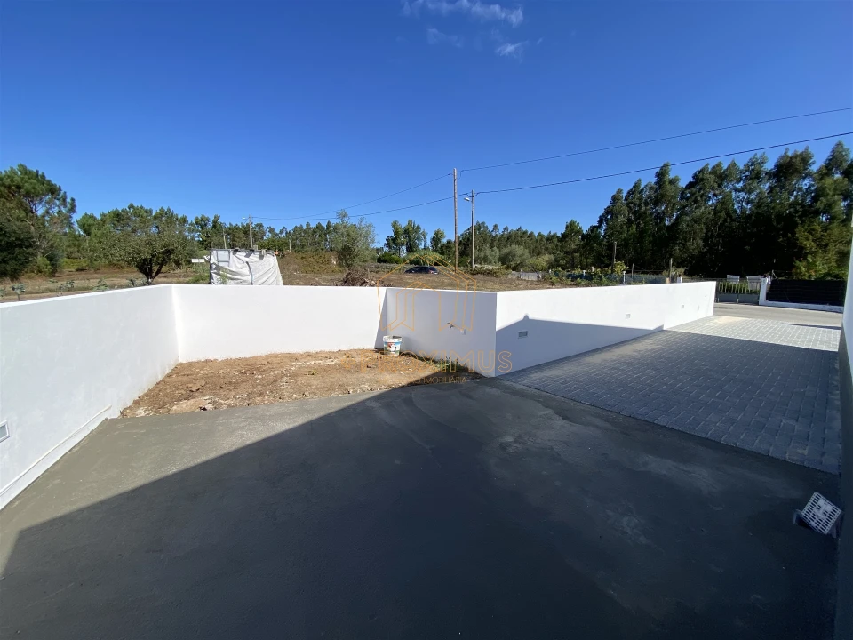 Moradia T2 para Venda em Maiorca Foto 9