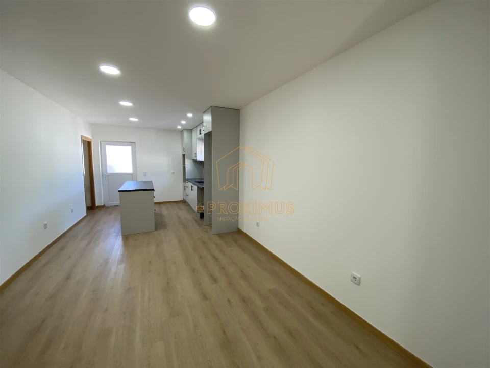 Moradia T2 para Venda em Maiorca Foto 16