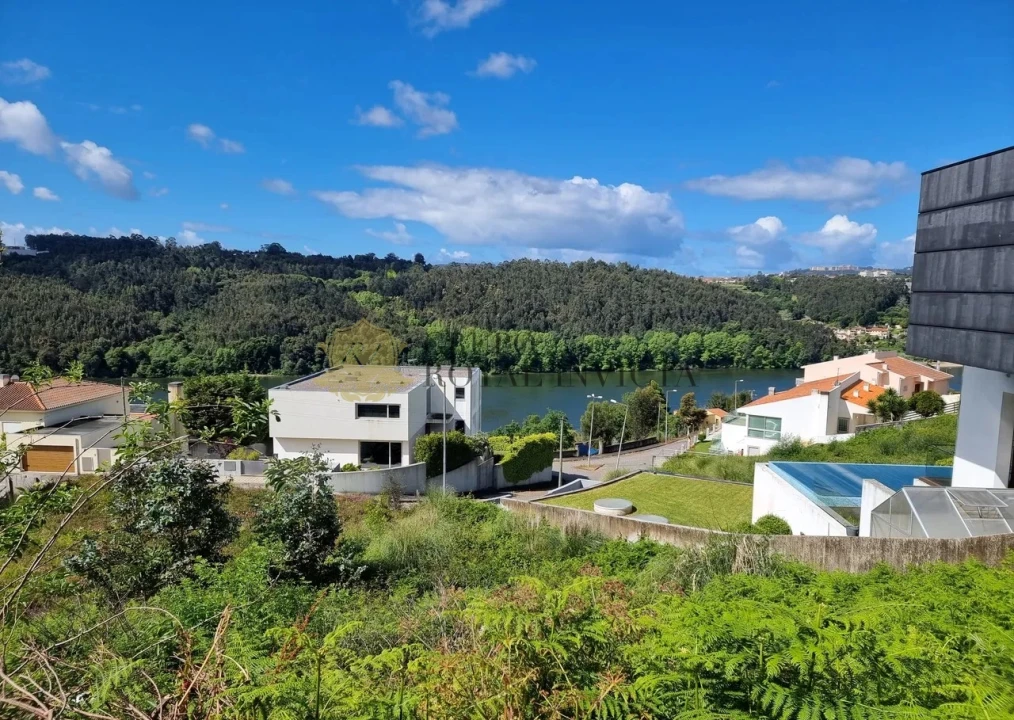Terreno para Venda em Gondomar (São Cosme), Valbom e Jovim Foto 4