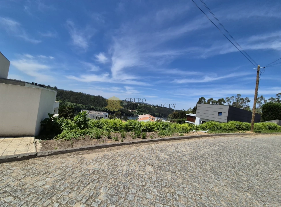 Terreno para Venda em Gondomar (São Cosme), Valbom e Jovim Foto 8