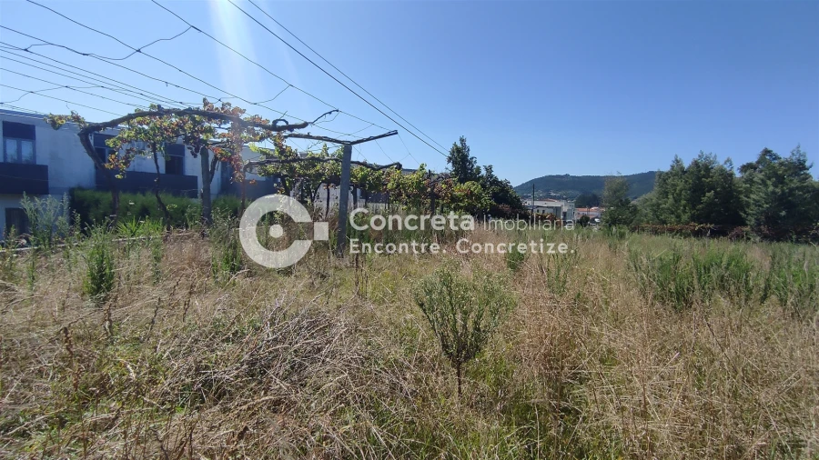 Moradia T4 para Venda em Varzea Foto 23