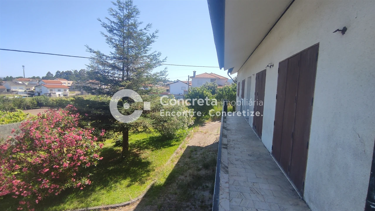 Moradia T4 para Venda em Varzea Foto 8