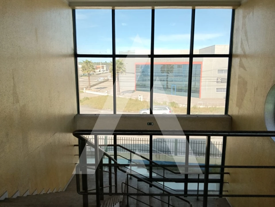 Armazém para Venda em Gafanha da Encarnação Foto 3