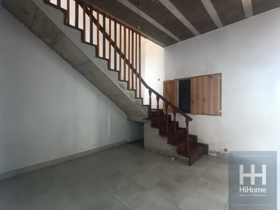 Armazém para Venda em Fajã da Ovelha Foto 6