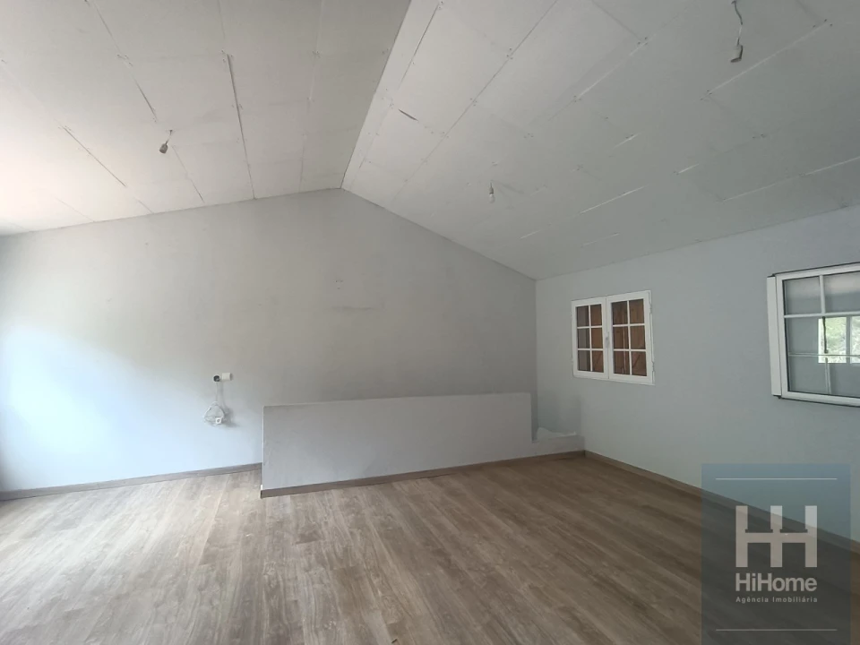 Armazém para Venda em Fajã da Ovelha Foto 15