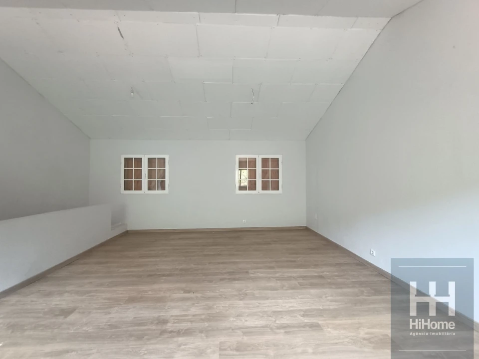 Armazém para Venda em Fajã da Ovelha Foto 14