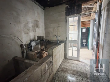 Armazém para Venda em Fajã da Ovelha