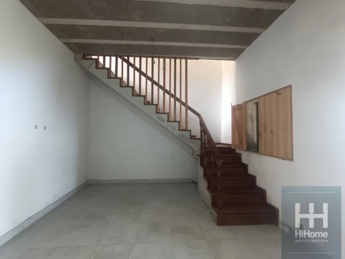 Armazém para Venda em Fajã da Ovelha Foto 13