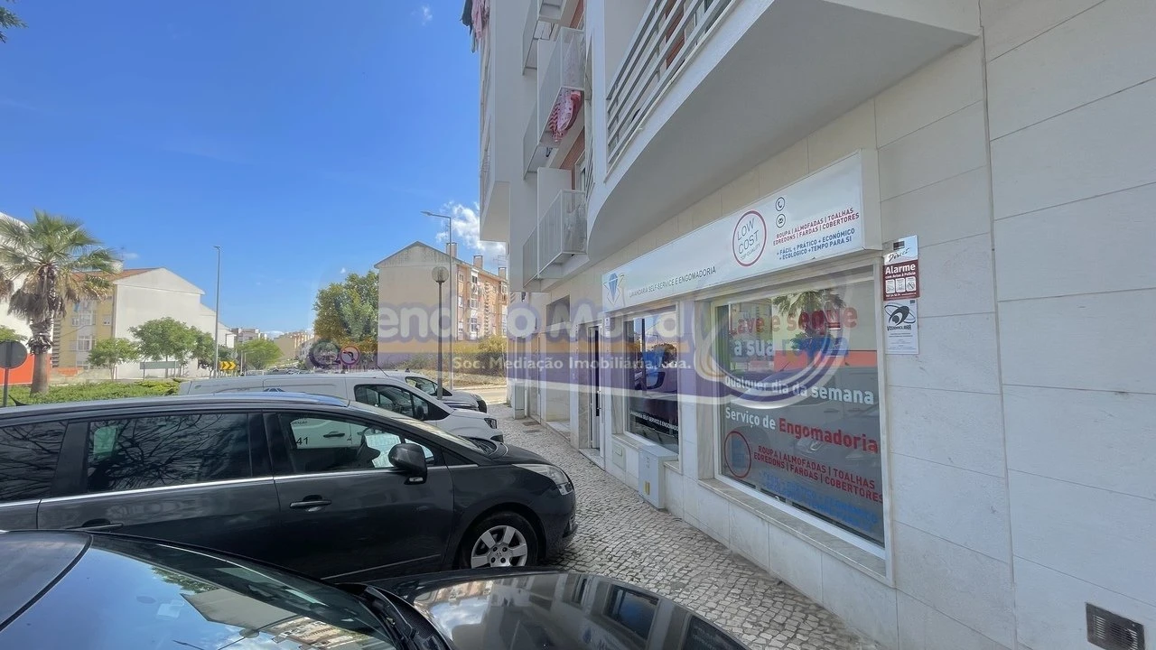 Loja para Venda em Vila Franca de Xira Foto 2