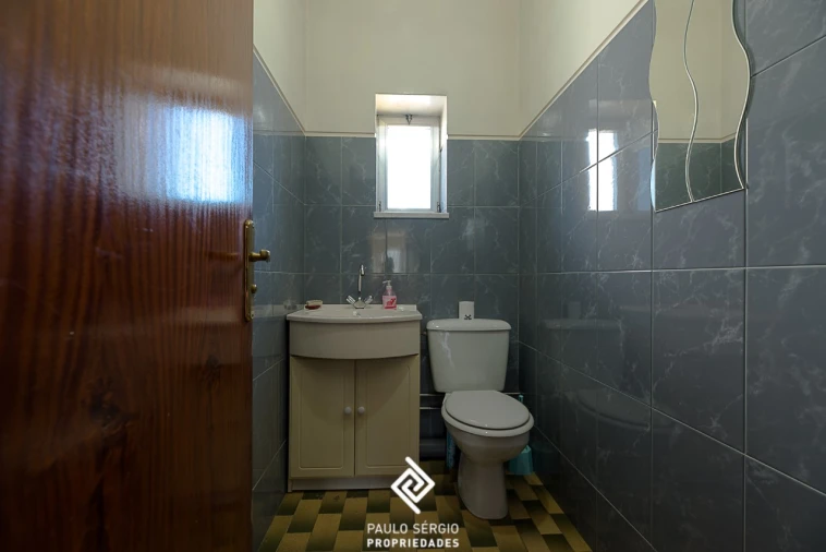 Moradia T6 para Venda em Escudeiros e Penso (Santo Estêvão e São Vicente) Foto 8