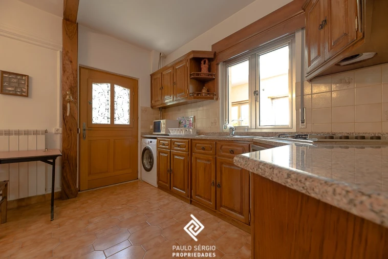 Moradia T6 para Venda em Escudeiros e Penso (Santo Estêvão e São Vicente) Foto 19