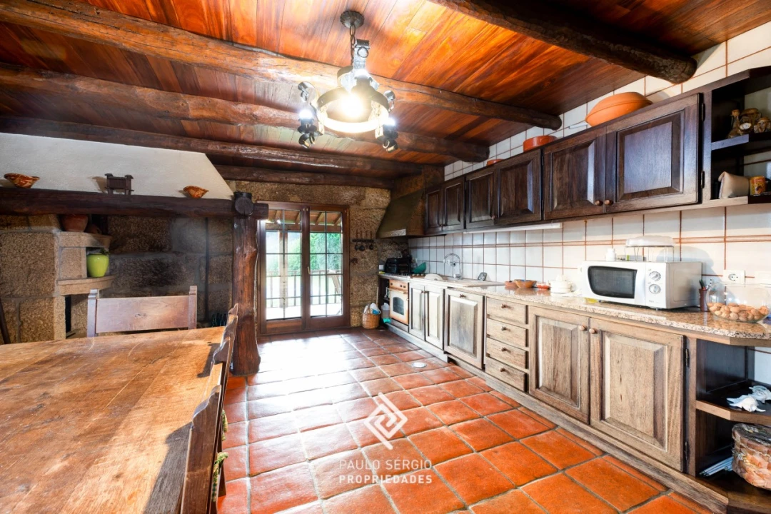 Moradia T6 para Venda em Gondar Foto 8