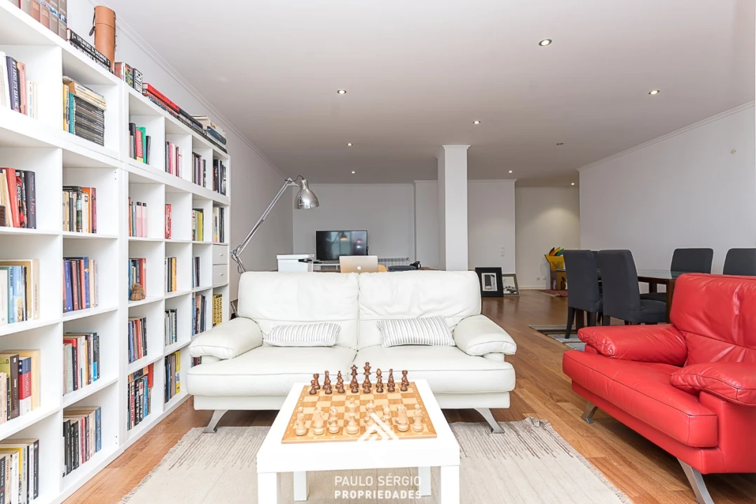 Apartamento T4 para Venda em Espinho Foto 5