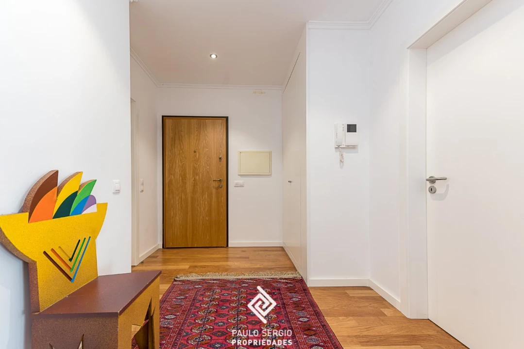 Apartamento T4 para Venda em Espinho Foto 13
