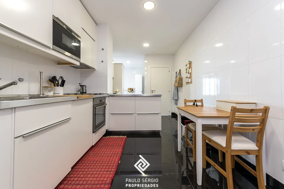 Apartamento T4 para Venda em Espinho Foto 15