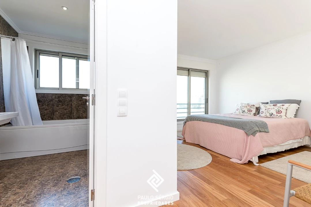 Apartamento T4 para Venda em Espinho Foto 23