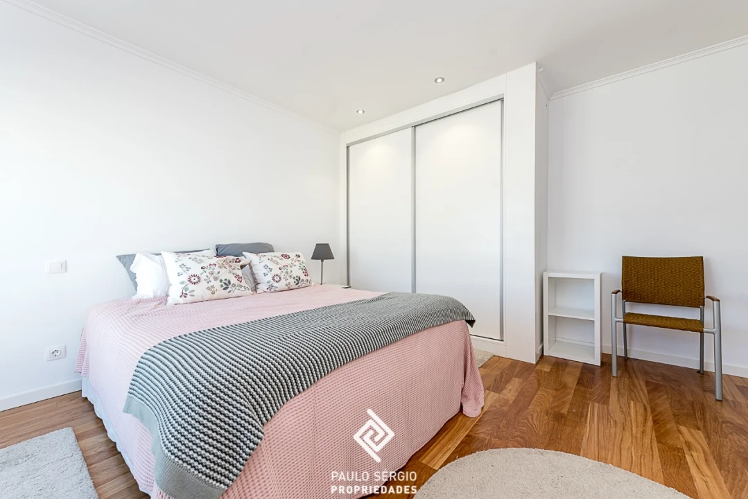 Apartamento T4 para Venda em Espinho Foto 25