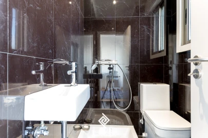 Apartamento T4 para Venda em Espinho